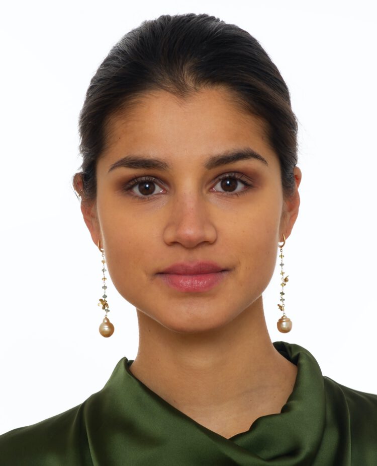 18kt gouden asymmetrische oorhangers met gele Zuidzee parels en toermalijn - Afbeelding 3