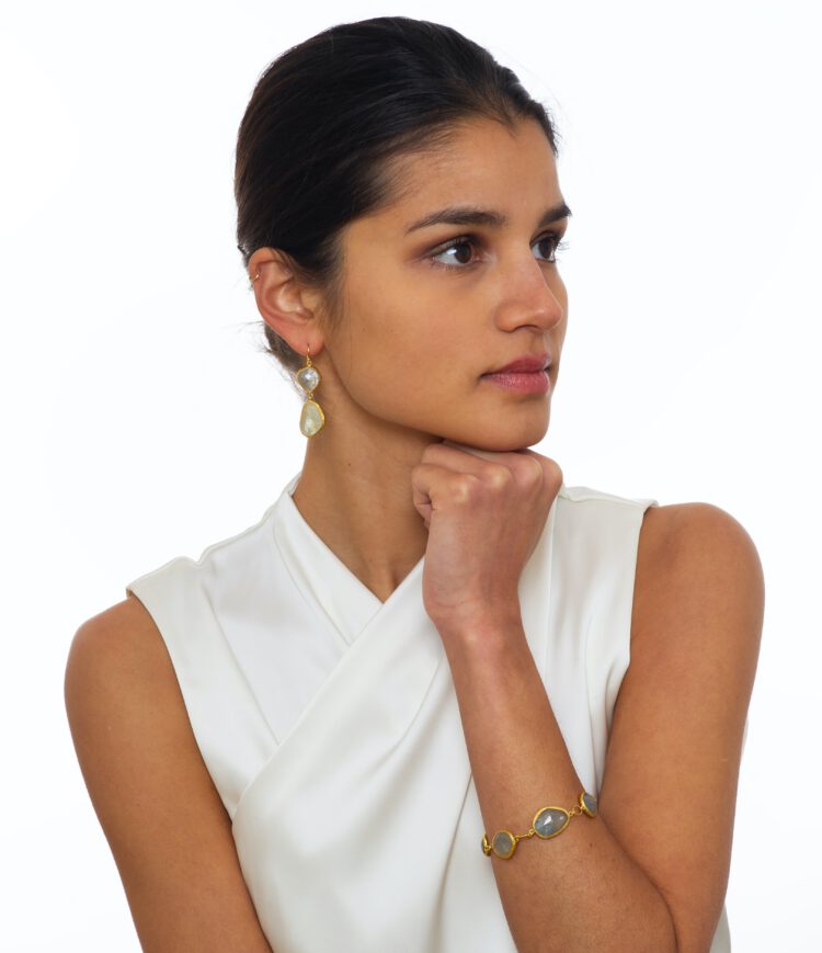 22/24kt  gouden armband met groene ‘random cut’ saffieren - Afbeelding 5